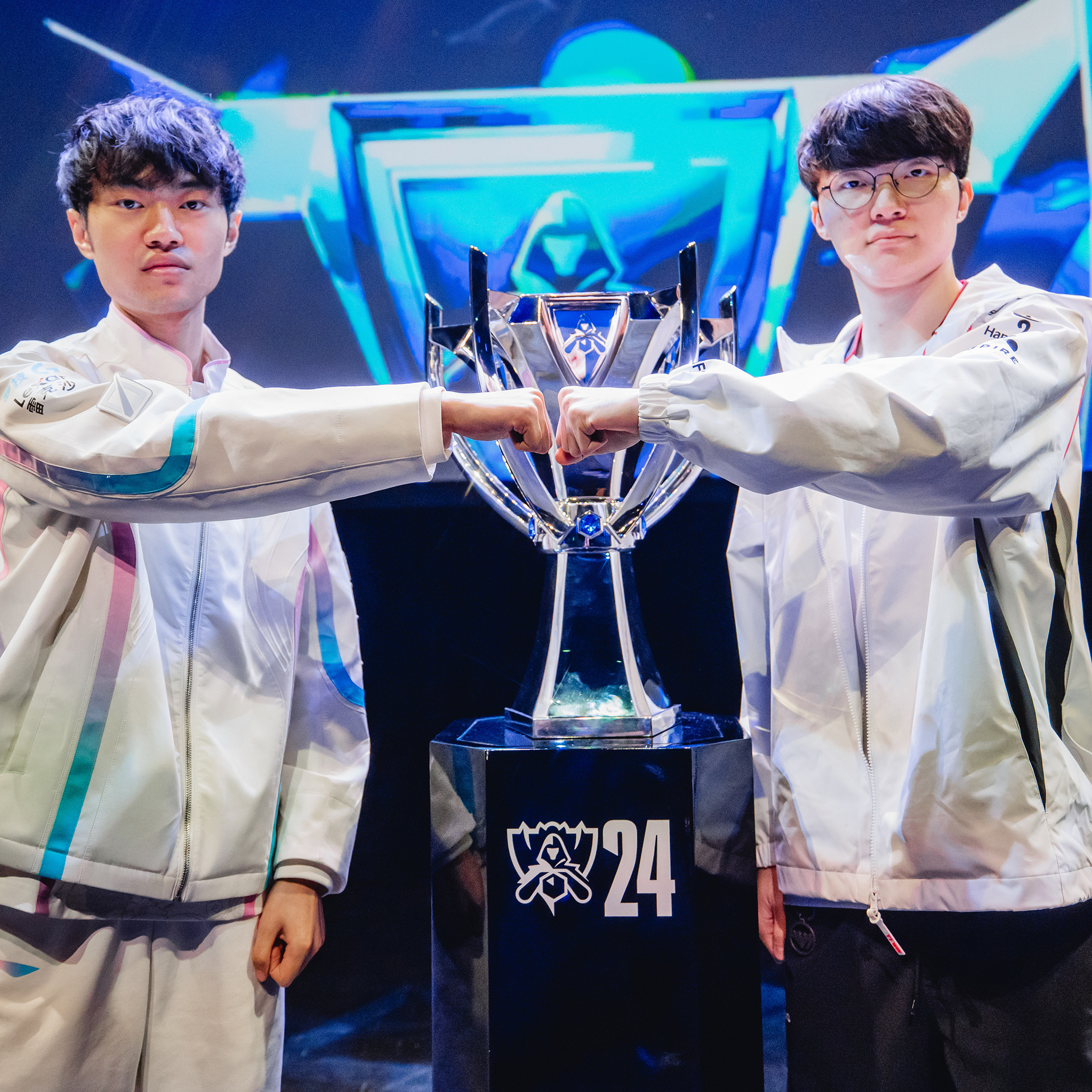 WBG碾压BLG，Faker完成史诗逆转激烈交锋小组赛，点燃全场激情