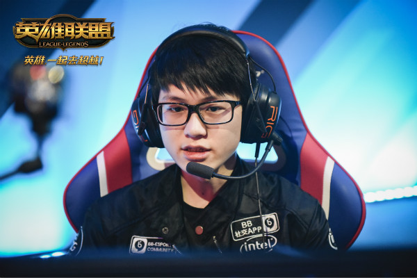 100T力克C9,Meiko团战一打五激烈交锋四强赛,引爆全场热议 100T力克C9,Meiko团战一打五激烈交锋四强赛,引爆全场热议