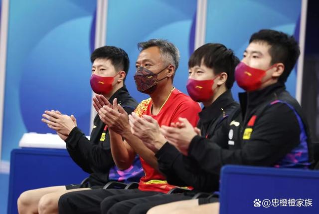 英格兰队鏖战德国队，马龙统治全场